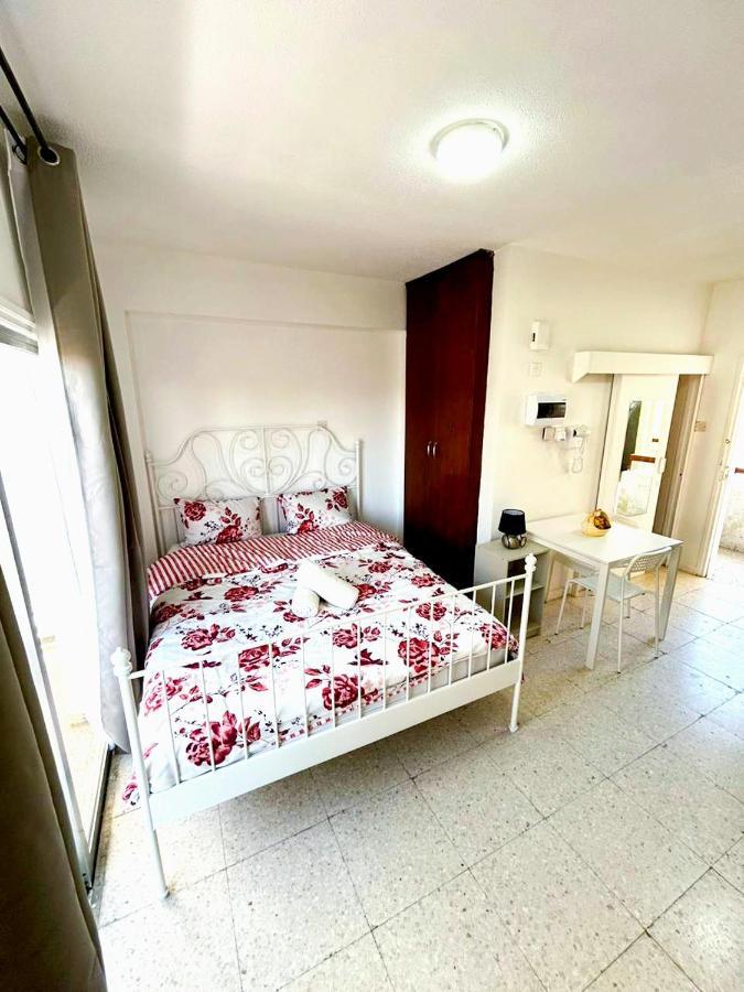 Central Comfort Studio Ларнака Экстерьер фото